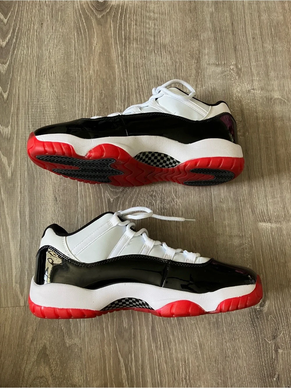 Air Jordan 11 Retro Low Concord-Bred